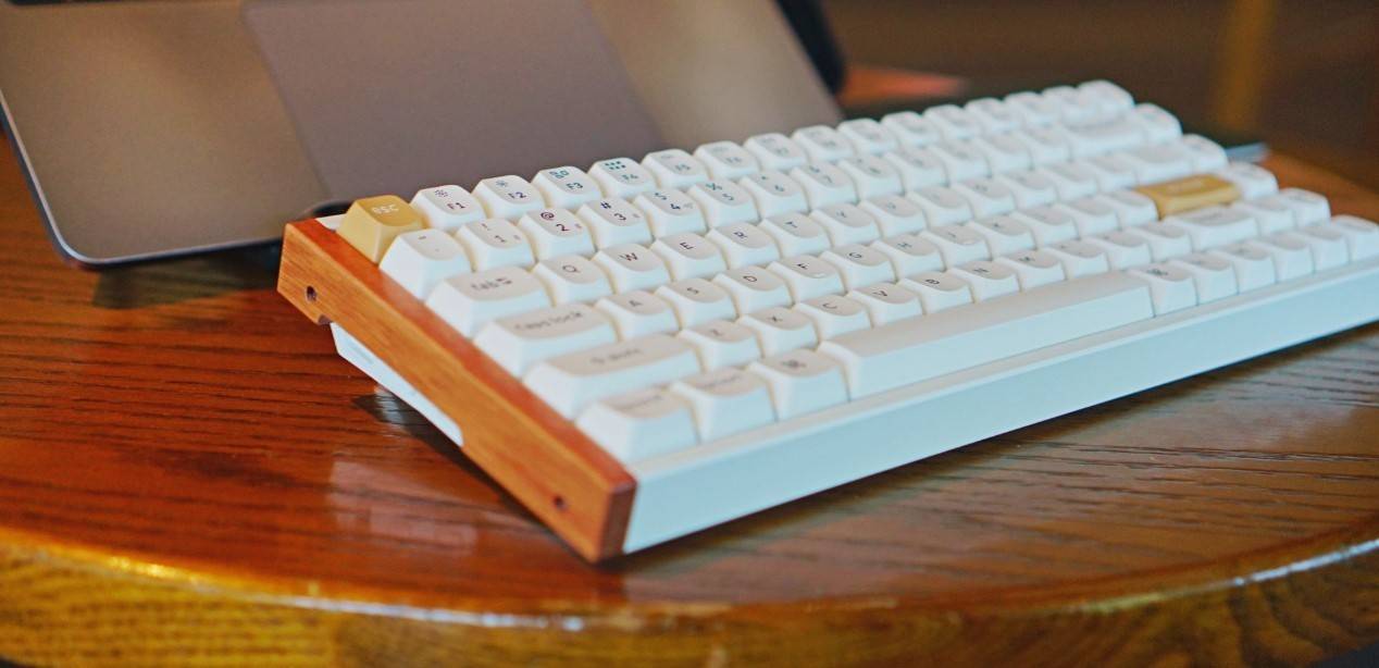 Keychron k2 él