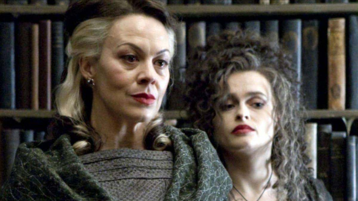 ဟယ်လင် McCorory ဟယ်လင် McCrory Harry Potter နှင့် Halry Potter ရှိ Narcissa Malfoy အဖြစ်